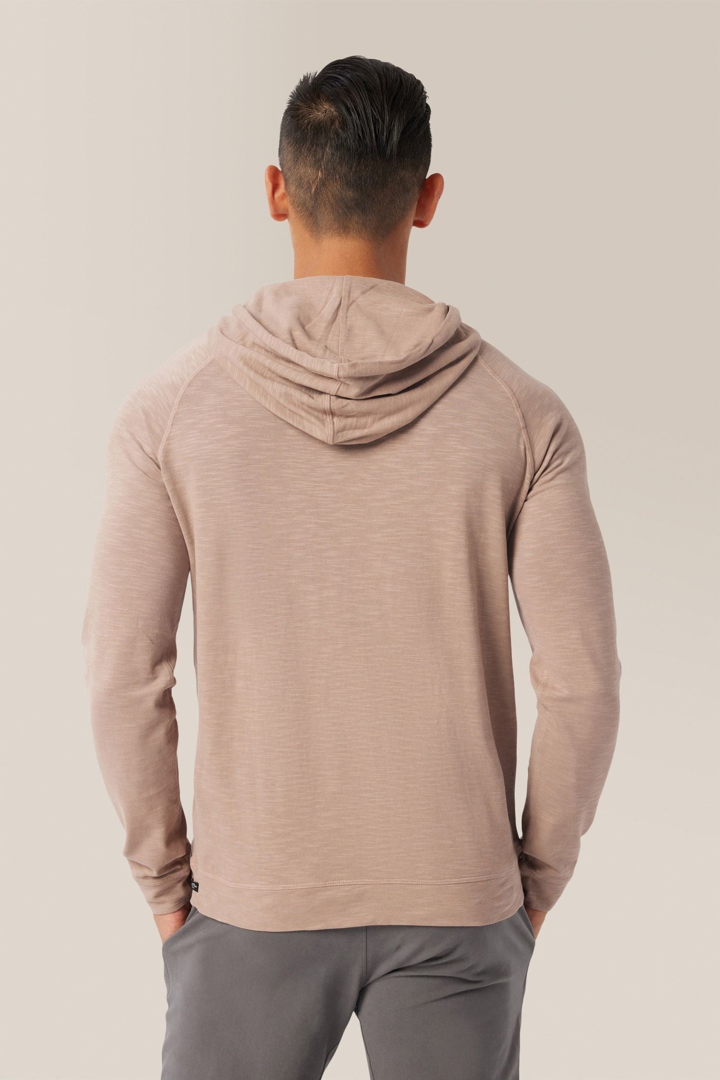 taupe-gray_M_Vinh_all