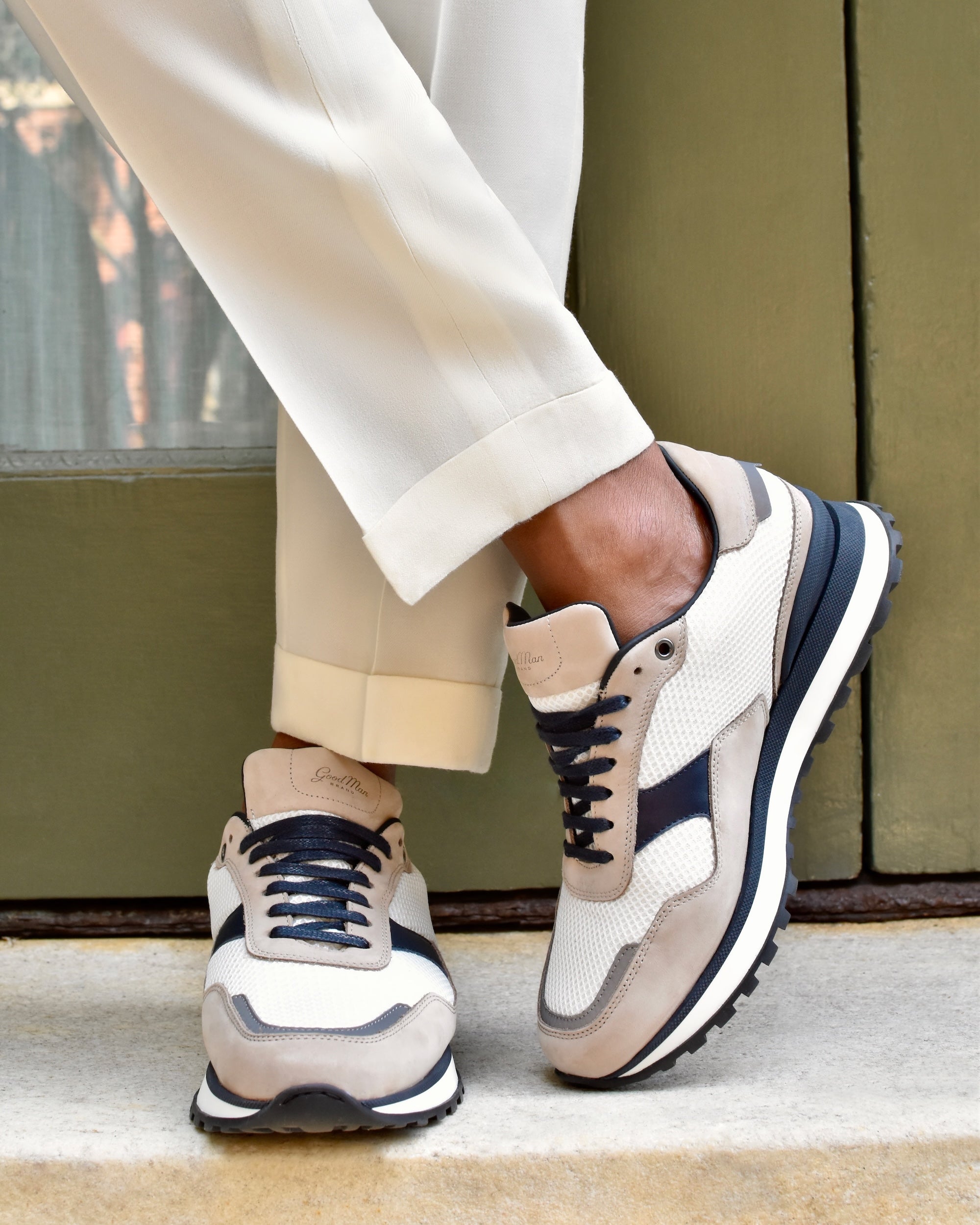 smokey-taupe-all