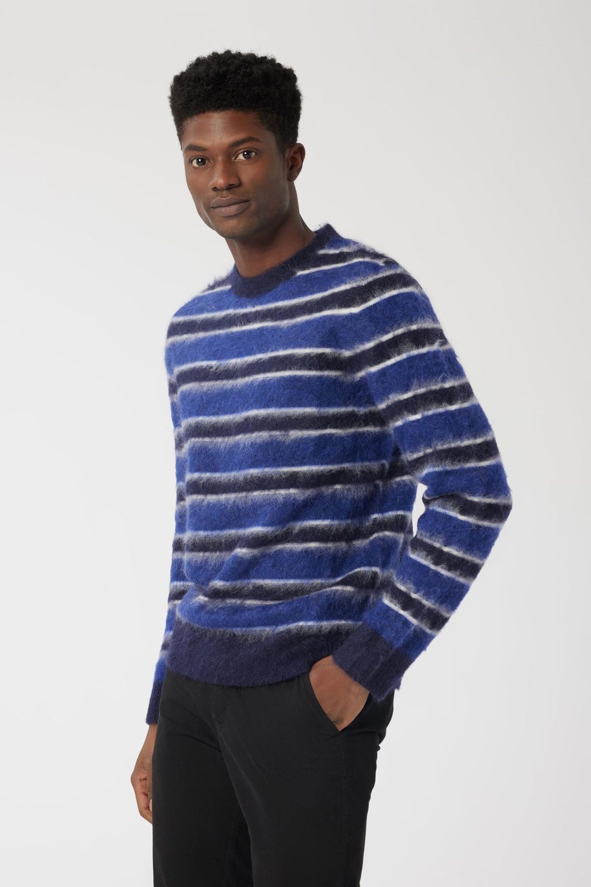 sky-captain-stripe_M_Yahrock_all